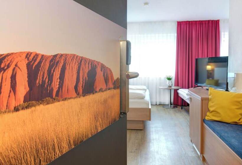 اتاق استاندارد سه نفره, Ambassador Thecontinents