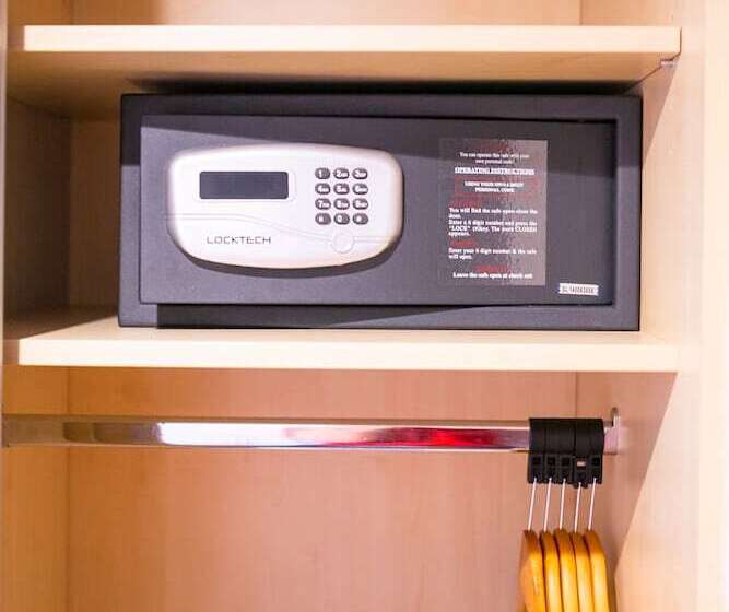 带按摩浴盆的套房, & Aparthotel Alize Mouscron