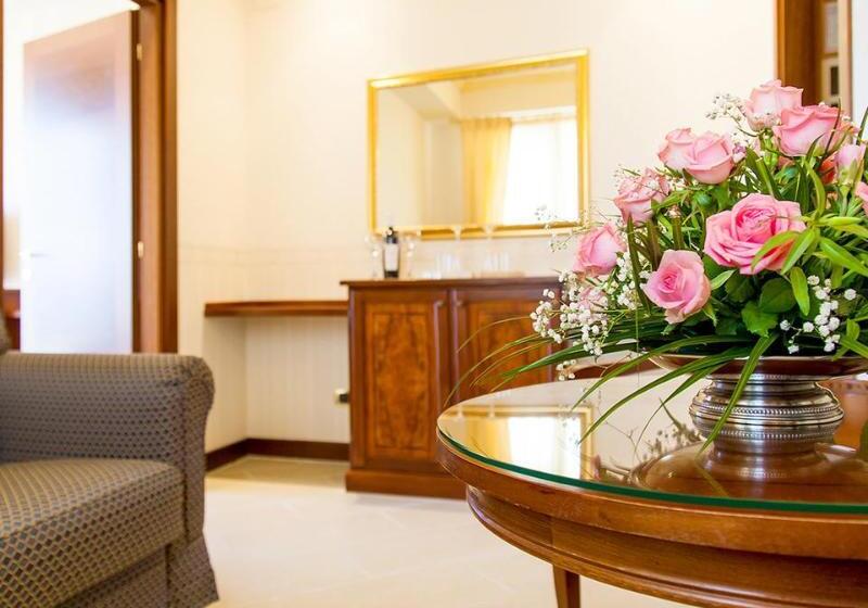 סוויטה נוף לים, Art  Diamond Naxos Taormina