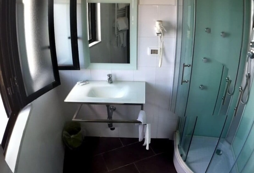 اتاق استاندارد چهار تخته, Bellevue Del Golfo Hotel & Spa