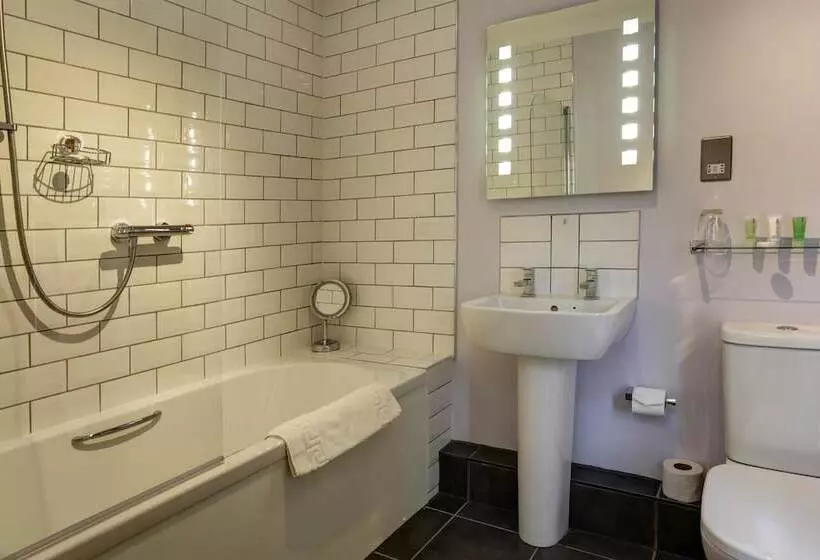 اتاق خانوادگی, Best Western Plus Oaklands
