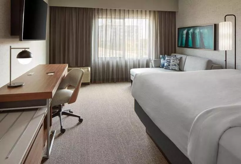 اتاق استاندارد با تخت بزرگ, Courtyard By Marriott Mississaugaairport Corporate Centre West
