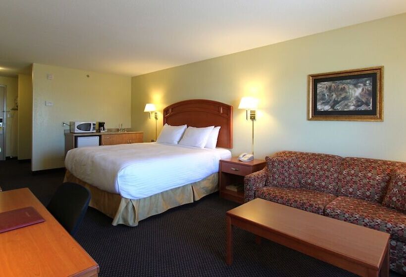 Люкс, Days Inn & Suites By Wyndham Thompson