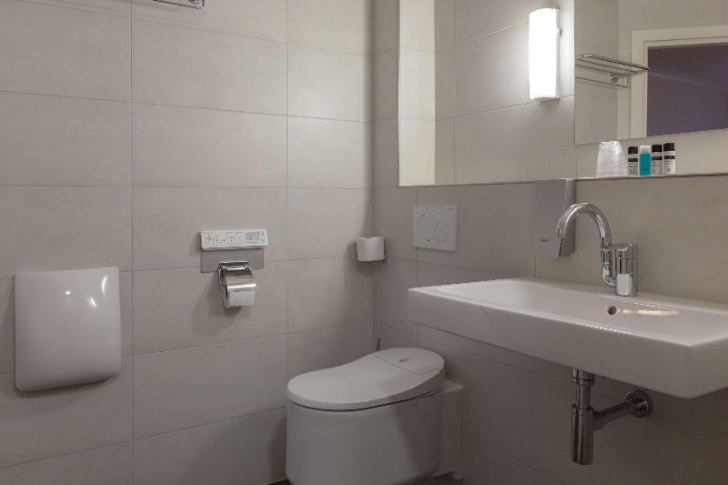 اتاق سوپریور با تخت بزرگ, Flonk Hotel Groningen Centre, Bw Signature Collection