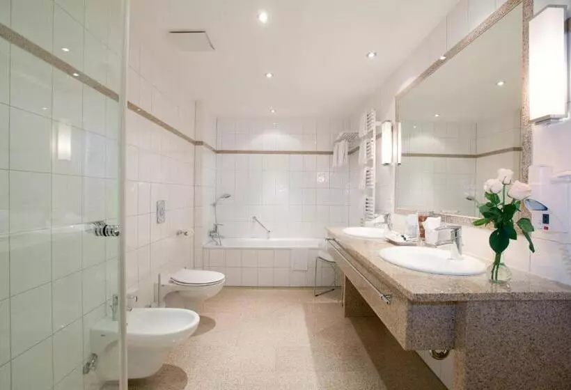 سوییت جونیور, Ramada By Wyndham Duesseldorf Ratingen