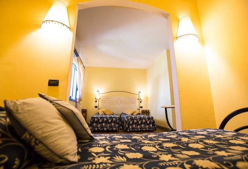 غرفة قياسية ثلاثية, Le Dune Sicily