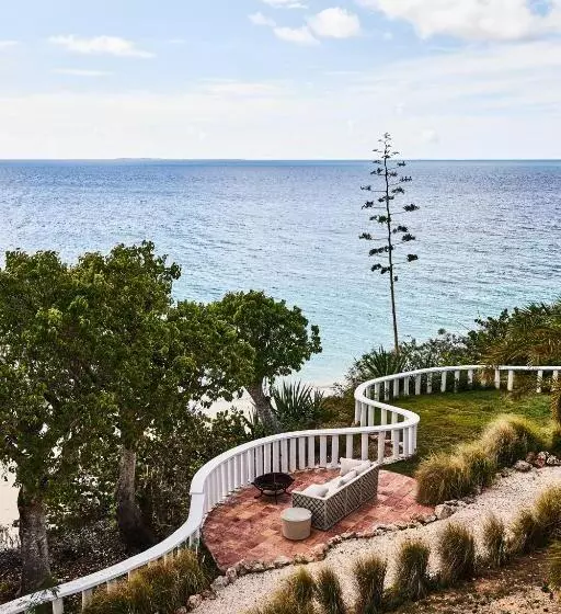 اتاق پرمیوم با چشم‌انداز دریا, Malliouhana Resort Anguilla