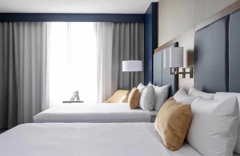 クイーンサイズベッドのスタンダードルーム, River Cree Resort & Casino