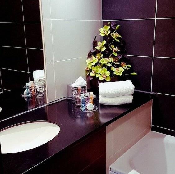 חדר סטנדרט, Smiths At Gretna Green