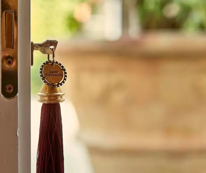 سوییت, Villa Di Piazzano Small Luxury Hotels Of The World
