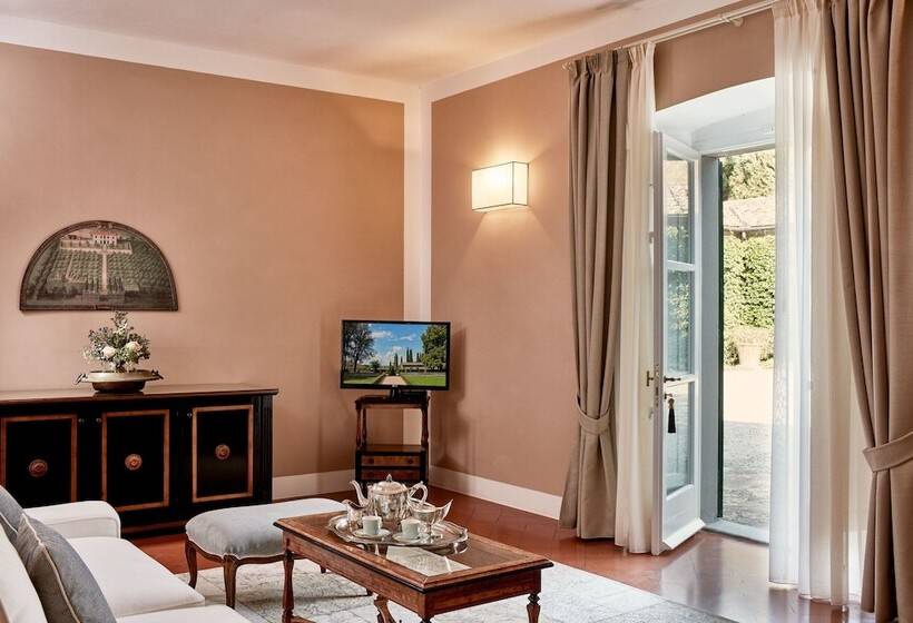 جناح, Villa Di Piazzano   Small Luxury Hotels Of The World