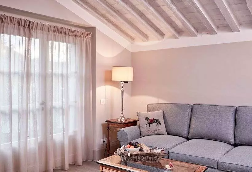 سوییت, Villa Di Piazzano Small Luxury Hotels Of The World