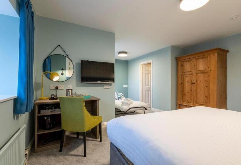 غرفة عائلية, Wisteria