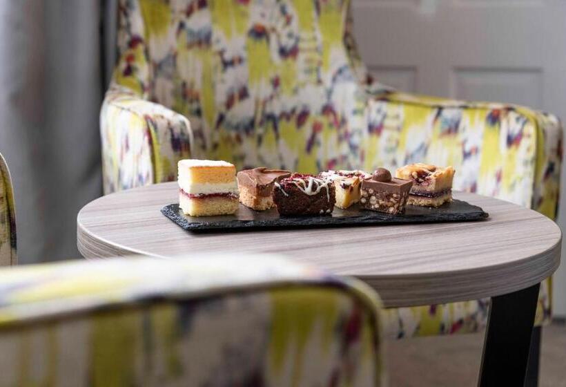 إستوديو قياسى سرير كينج, Wisteria