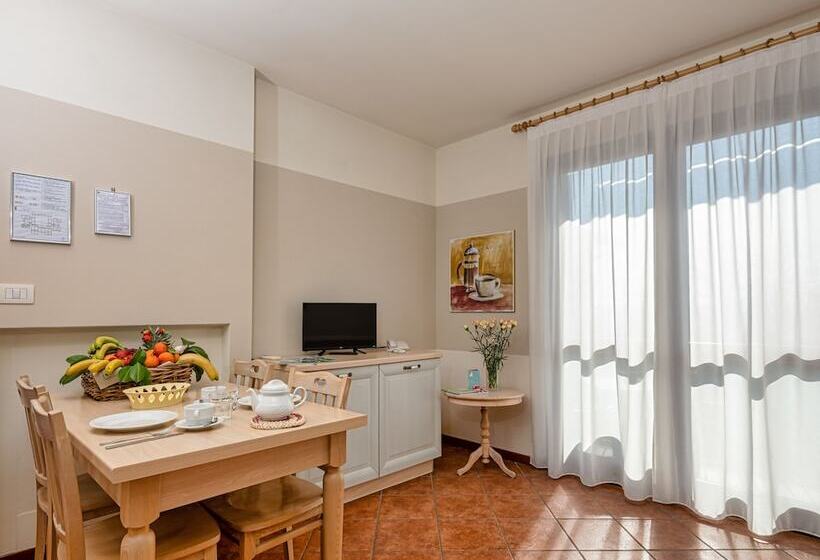 Апартаменты 1 Спальня, Residence Eden