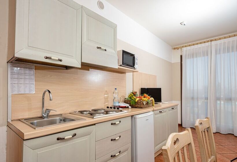 Апартаменты 2 Спальни, Residence Eden