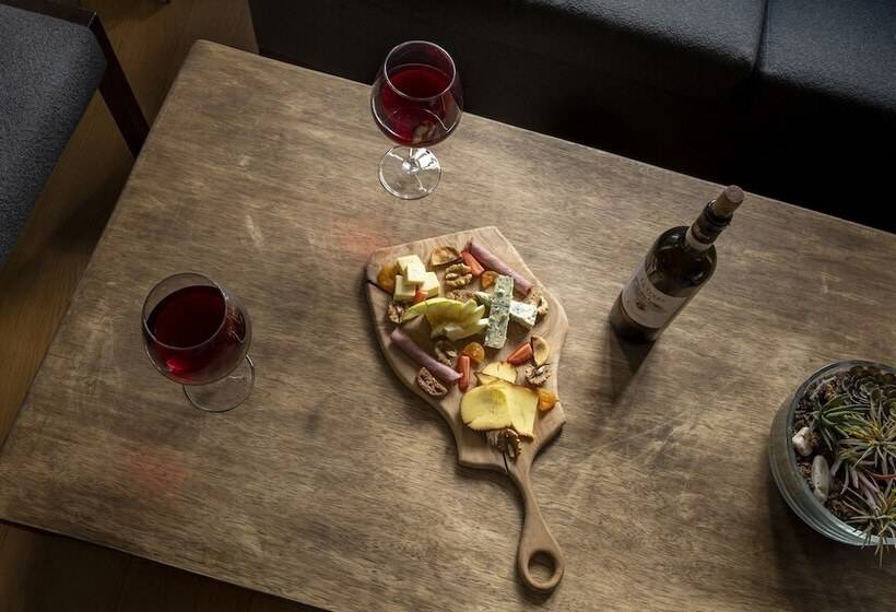 Executive Suite, Ansen Hotel And Suites