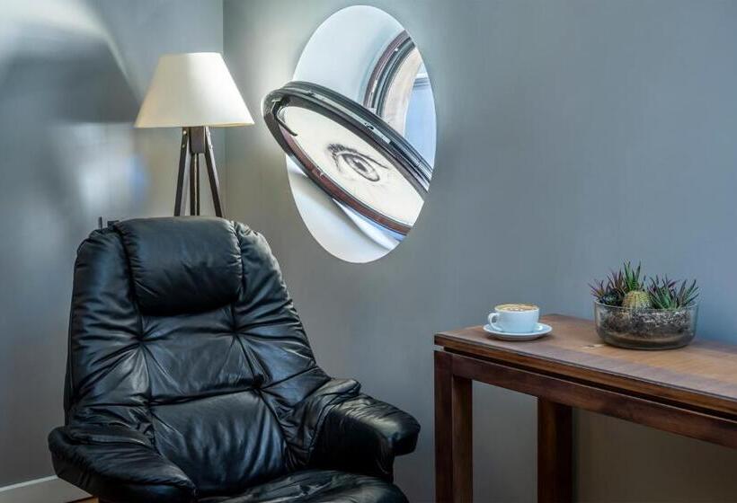 Executive Suite, Ansen Hotel And Suites