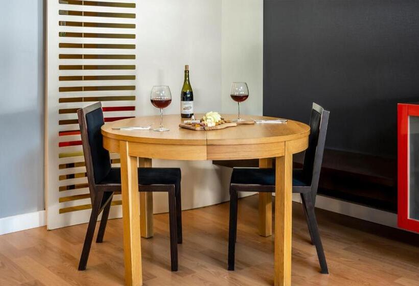 Executive Suite, Ansen Hotel And Suites