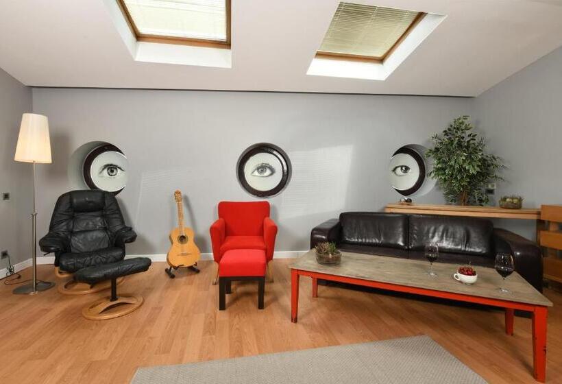 Executive Suite, Ansen Hotel And Suites