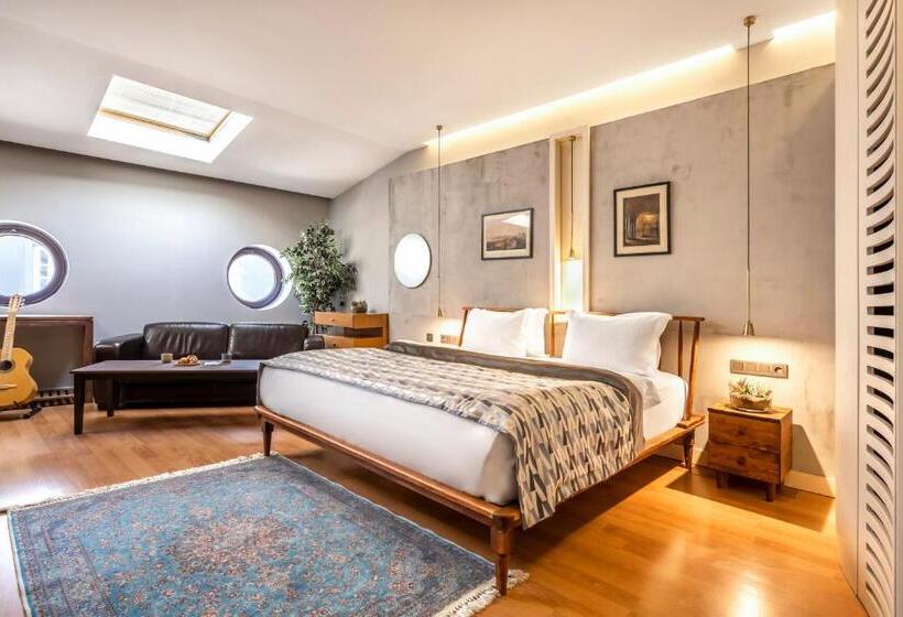 Executive Suite, Ansen Hotel And Suites