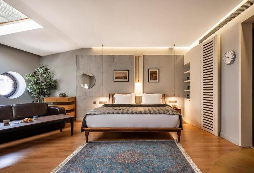Executive Suite, Ansen Hotel And Suites