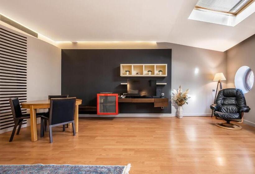 Executive Suite, Ansen Hotel And Suites