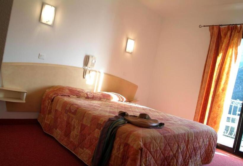 Номер Комфорт, Capo D Orto   Porto   Corse