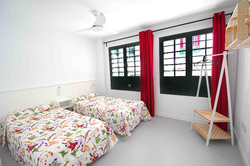 Büyük Çift Kişilik Yataklı Lüks Oda, Golden Tulip Bund New Asia