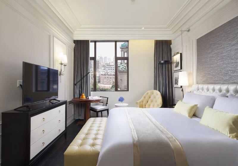 Quarto Superior, Golden Tulip Bund New Asia