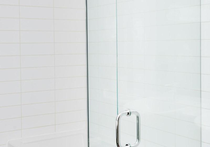 キングサイズベッドのスイートルーム, Moda