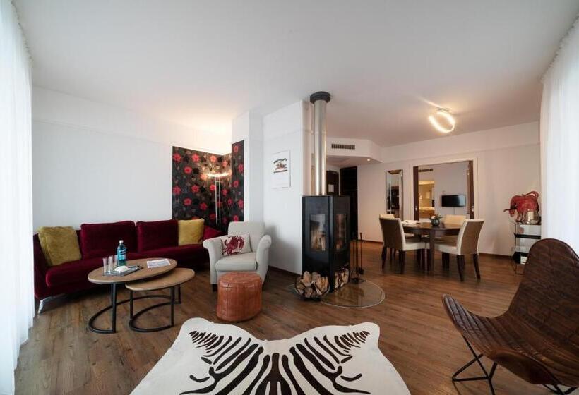 Suite with lake view, Resort Mark Brandenburg & Fontane Therme