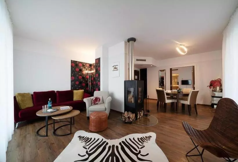 Suite with lake view, Resort Mark Brandenburg & Fontane Therme