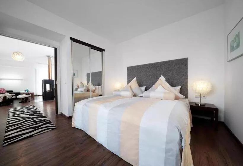 Suite with lake view, Resort Mark Brandenburg & Fontane Therme