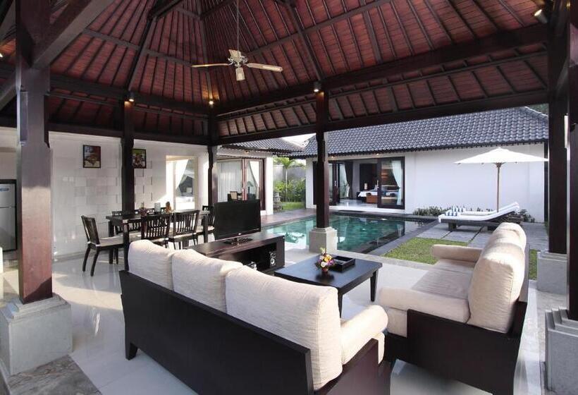 Вилла Deluxe 2 Спальни с Бассейном, Santi Mandala Villa & Spa