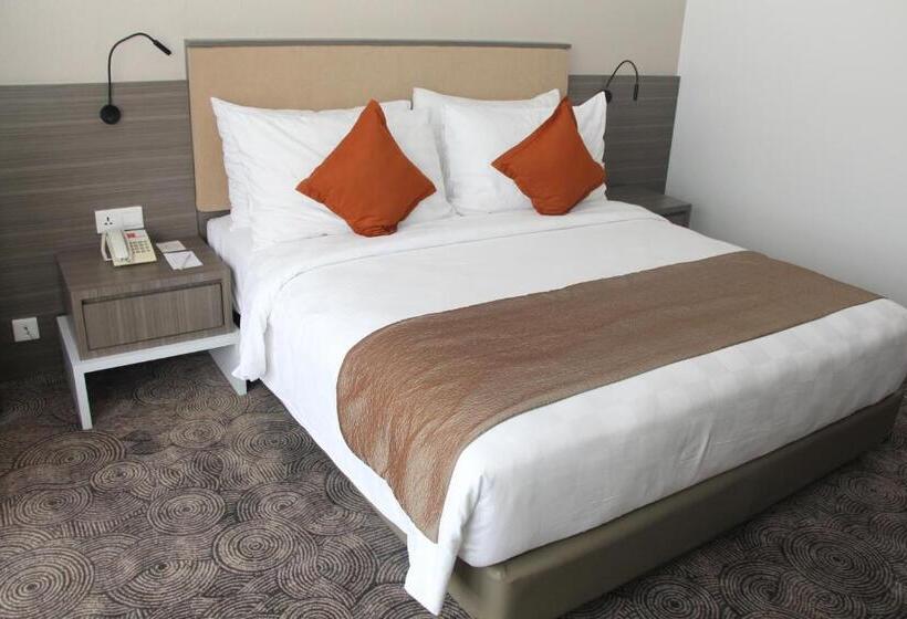 Номер Executive, Swiss Belhotel Borneo Samarinda