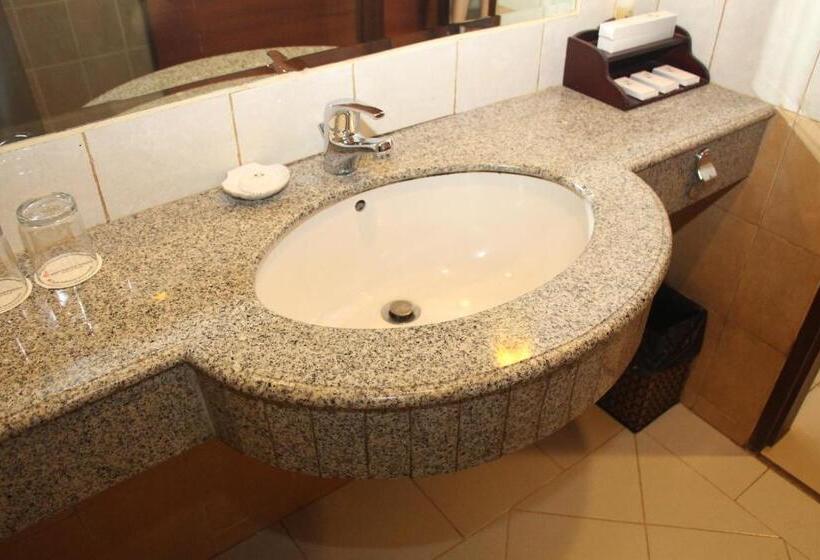 デラックスルーム, Swiss Belhotel Borneo Samarinda