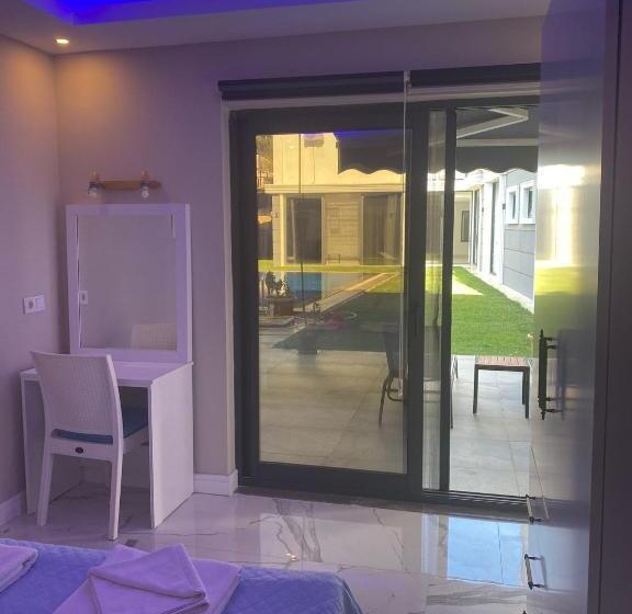 آپارتمان 1 خوابه با چشمانداز استخر, Nur Suites & Hotels