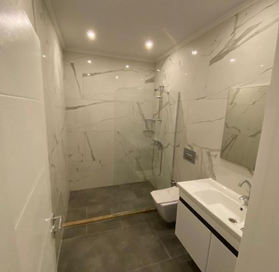 اتاق لوکس چهار تخته, Nur Suites & Hotels