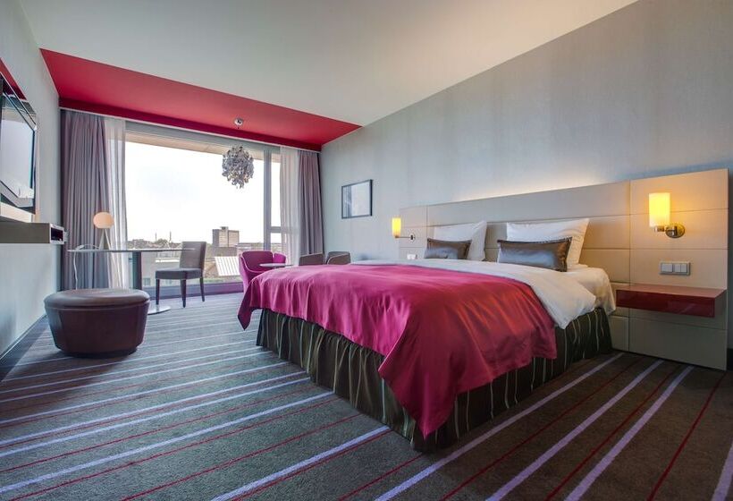 高级客房, Radisson Blu Media Harbour Hotel, Düsseldorf