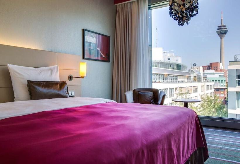 高级大房间, Radisson Blu Media Harbour Hotel, Düsseldorf