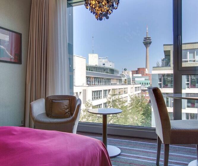 高级大房间, Radisson Blu Media Harbour Hotel, Düsseldorf