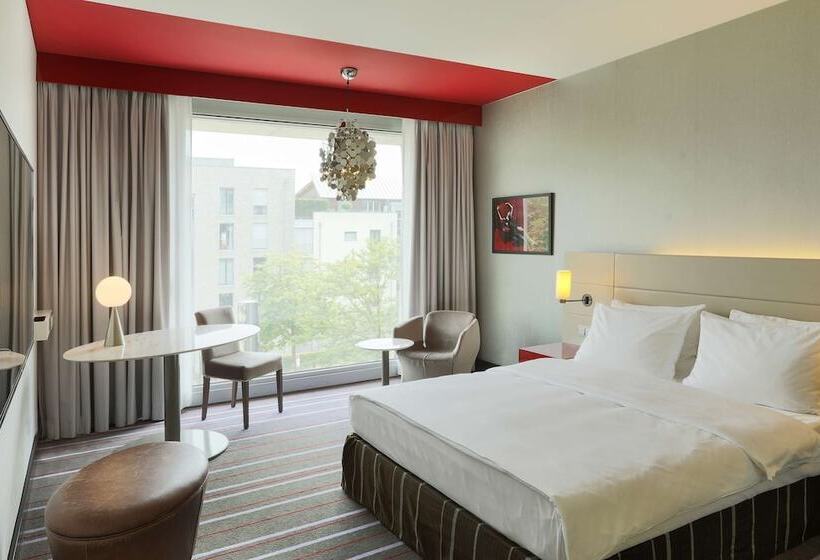 Номер Superior, Radisson Blu Media Harbour Hotel, Düsseldorf