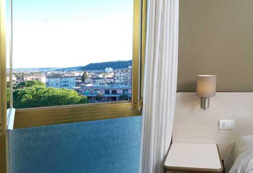 חדר סטנדרט לארבעה, Ristorante Alcide