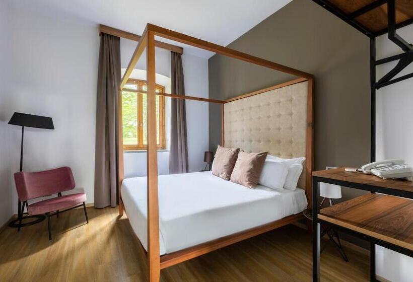 סוויטת ג'וניור, Antico Borgo Di Sutri