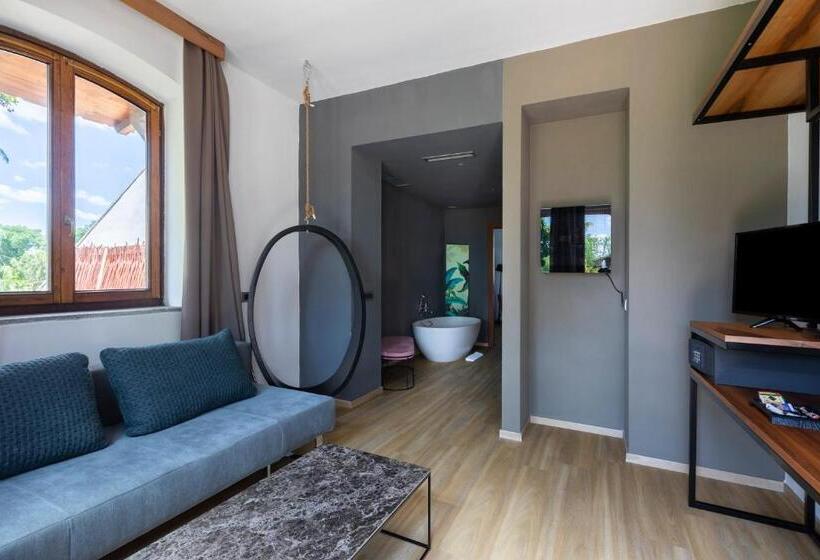 סוויטת ג'וניור, Antico Borgo Di Sutri