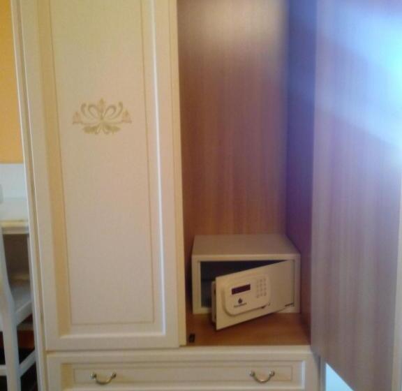 غرفة سوبيريور إطلالة على البحيرة, Azalea