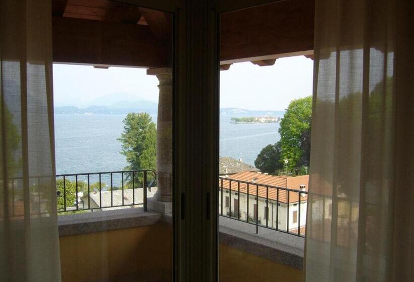 غرفة سوبيريور إطلالة على البحيرة, Azalea