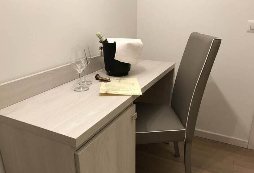 Номер Стандарт Индивидуальный, Dogana