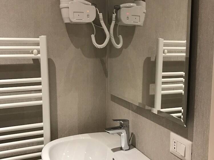 Четырехместный Номер Стандарт, Dogana